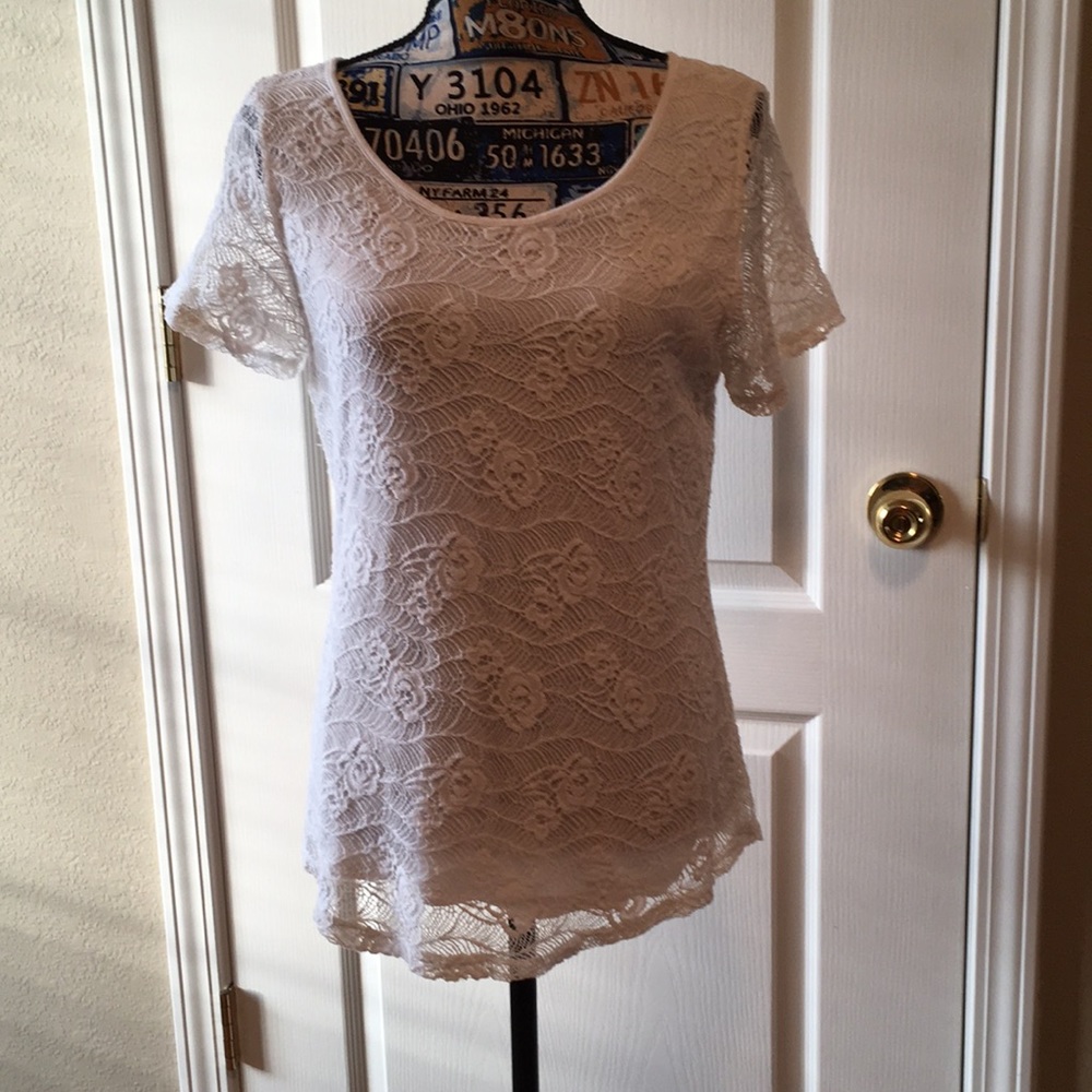 Leo & Nicole Lace blouse